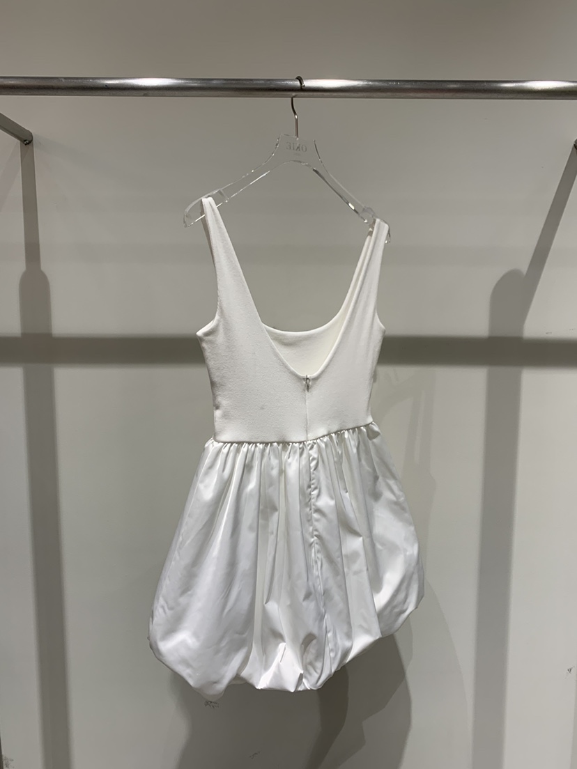 OKIE韓國東大門直郵女裝新品時尚休閑推薦人氣26春夏連衣裙OKIE連衣裙