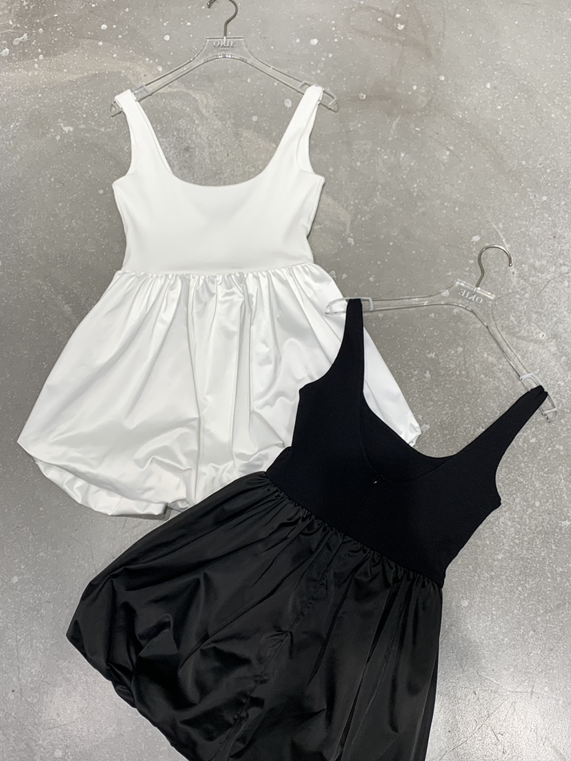 OKIE韓國東大門直郵女裝新品時尚休閑推薦人氣26春夏連衣裙OKIE連衣裙