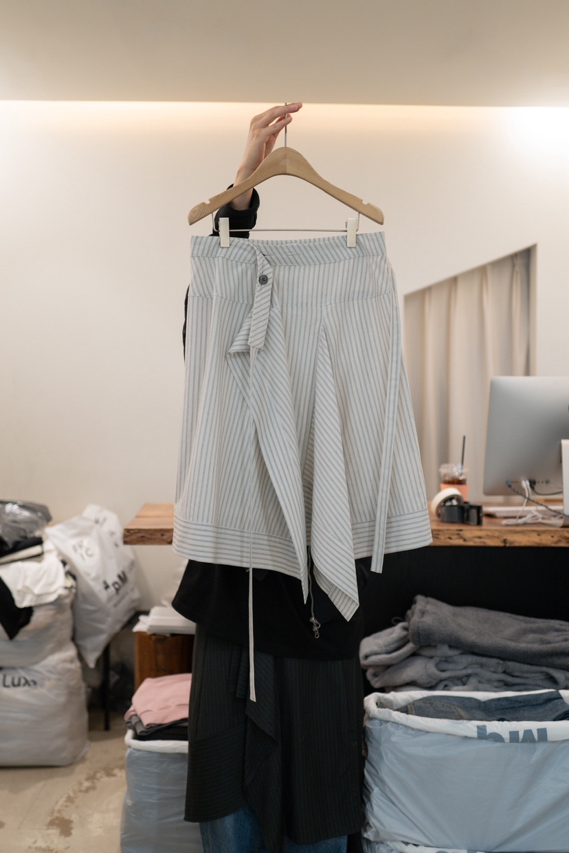 FRIC韓國東大門代購女士新品推薦熱賣時尚26春夏職業短裙FRIC短裙圖色1