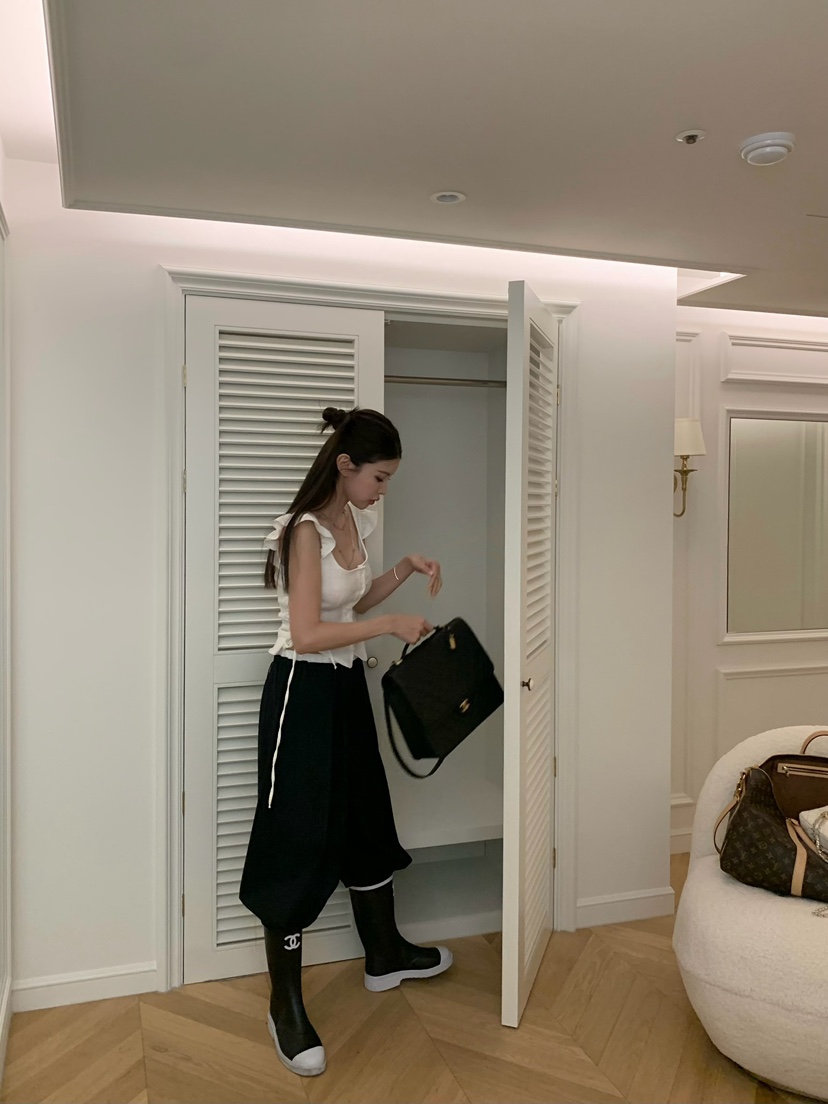 VIRKIN韓國直郵女裝新品人氣時尚熱賣26春夏推薦吊帶背心VIRKIN吊帶/背心