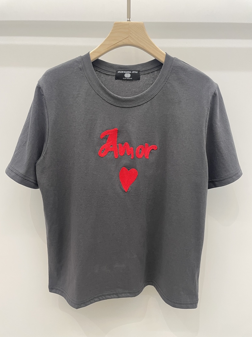 NYLON韓國代購女士新品休閑職業熱賣26春夏時尚人氣推薦T恤NYLONT恤圖色4