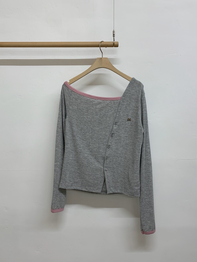 MORE THAN-P韓國東大門代購女裝新款休閑人氣時尚長袖T恤MORE THAN長袖T恤圖色2