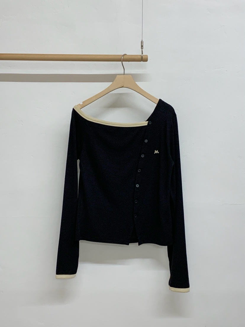 MORE THAN-P韓國東大門代購女裝新款休閑人氣時尚長袖T恤MORE THAN長袖T恤圖色3