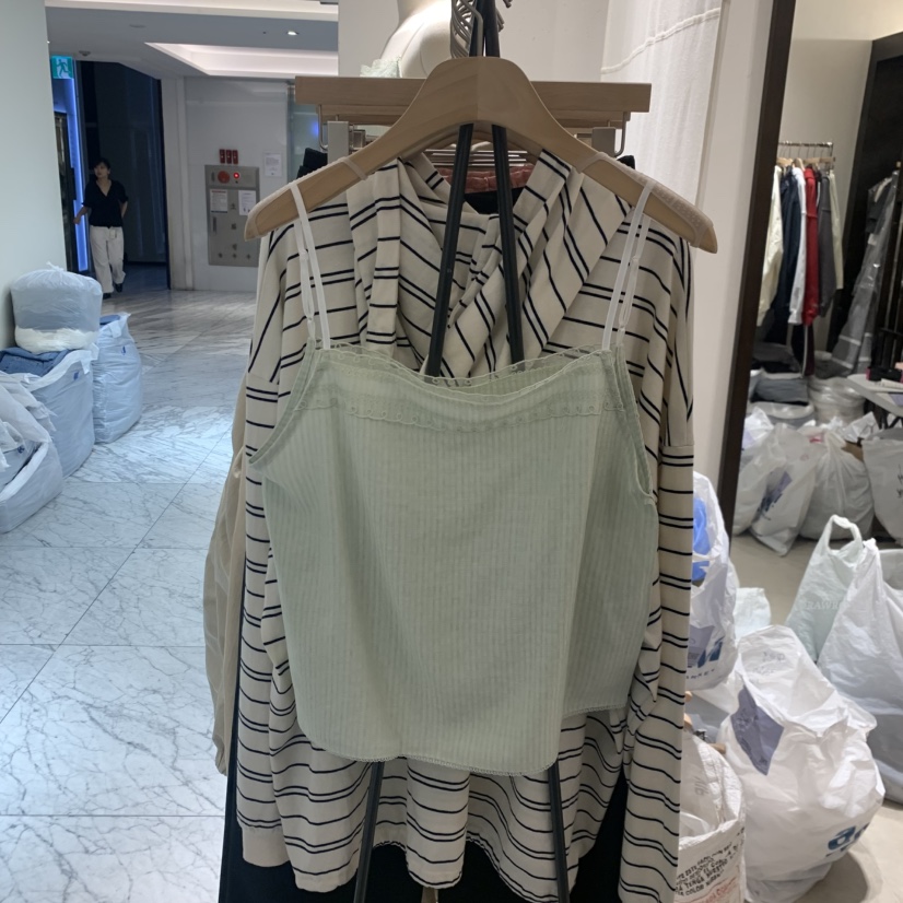 RAWROW韓國直郵實拍女裝新品推薦職業時尚吊帶背心不含內搭RAWROW吊帶/背心圖色1