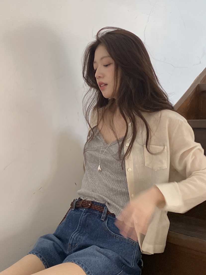 ERUME韓國直郵女士新款時尚人氣休閑熱賣26春夏襯衫蕾絲衫ERUME襯衫/蕾絲衫