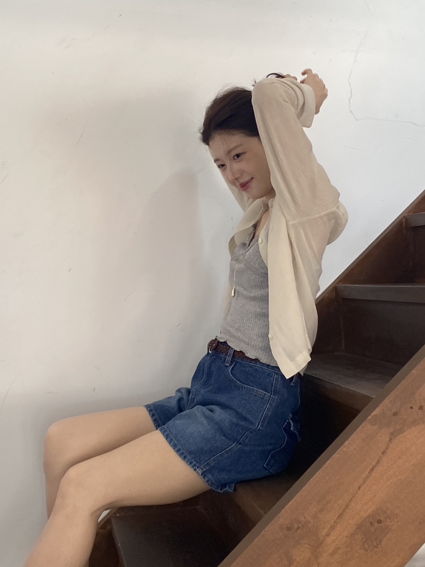 ERUME韓國直郵女士新款時尚人氣休閑熱賣26春夏襯衫蕾絲衫ERUME襯衫/蕾絲衫