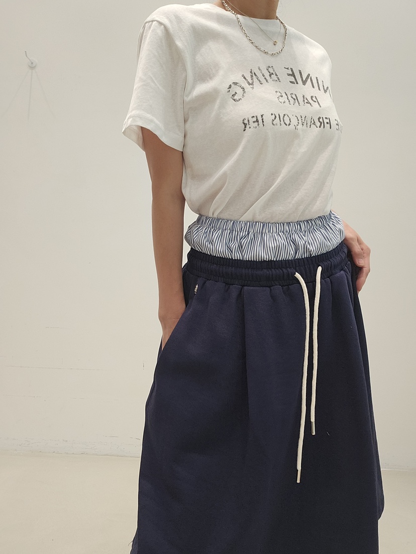 NEOUL韓國直郵女士新款人氣熱賣時尚休閑推薦職業26春夏T恤NEOUL/ahin雙領標簽T恤