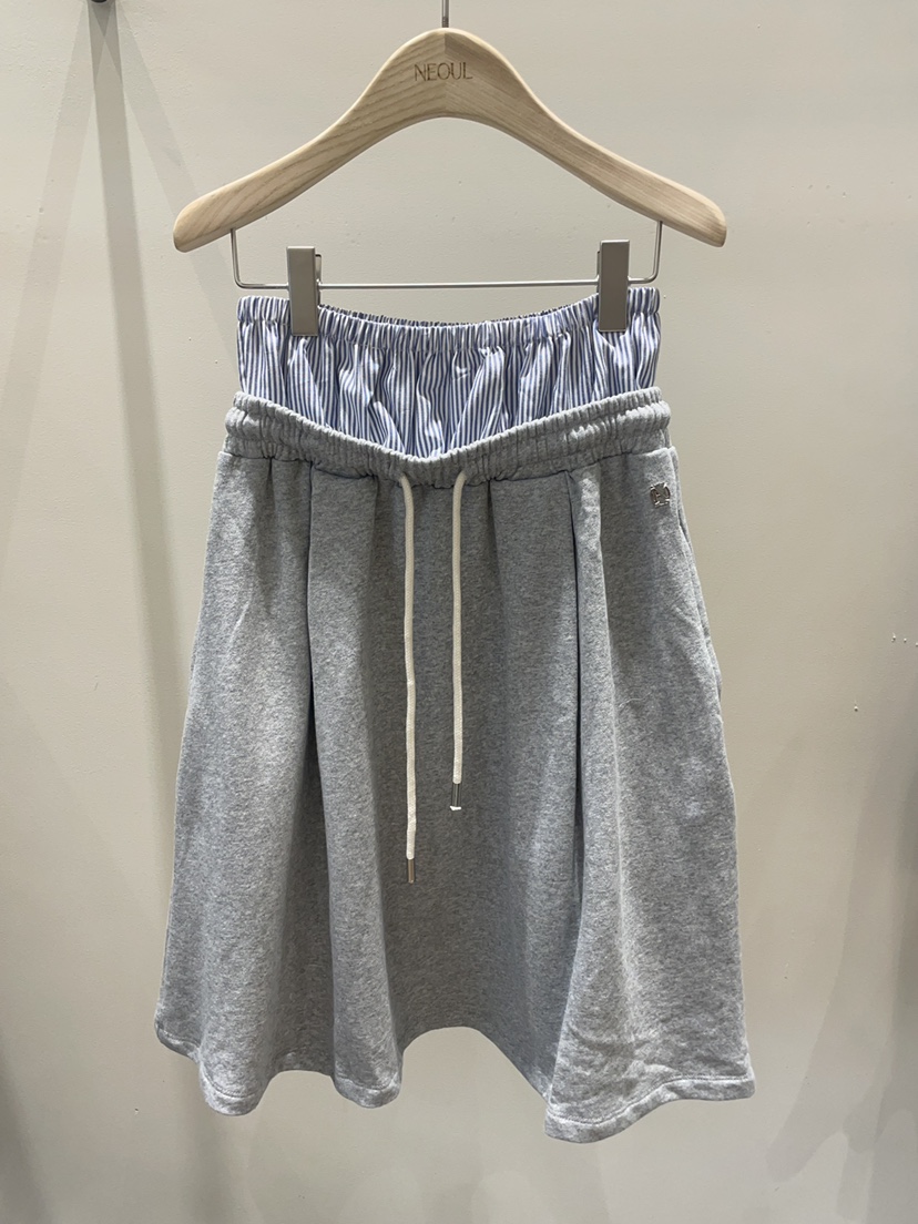 NEOUL韓國直郵實拍女裝新款推薦人氣26春夏熱賣半身裙中短裙NEOUL/ahin雙領標簽半身裙/中短裙