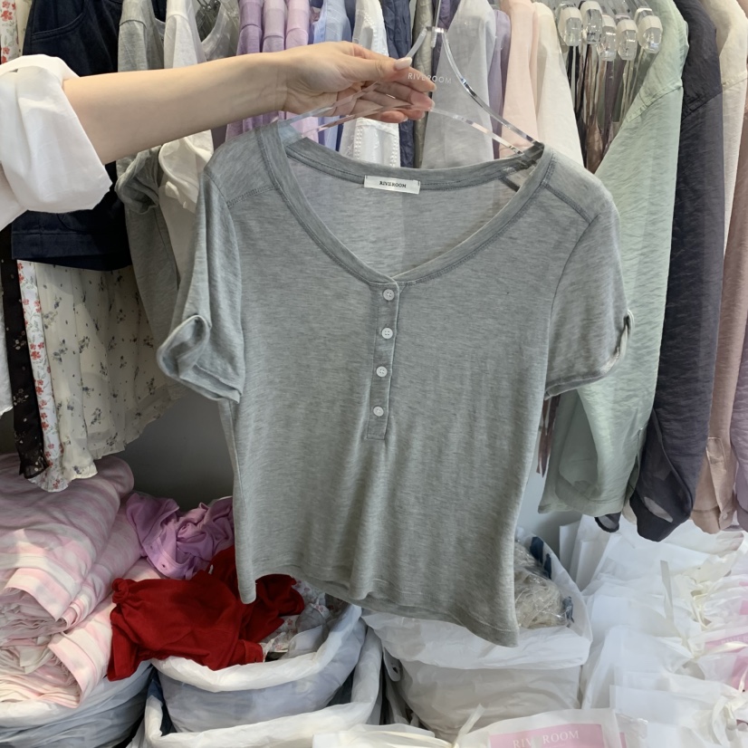 RIVEROOM韓國東大門直郵女裝新款時尚熱賣人氣推薦26春夏T恤RIVEROOMT恤圖色2