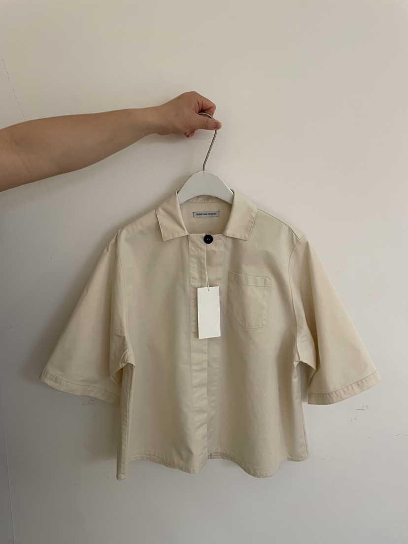 JEONG GAM STUDIOS韓國東大門直郵女裝新款26春夏襯衫蕾絲衫JEONG GAM STUDIOS襯衫/蕾絲衫圖色1