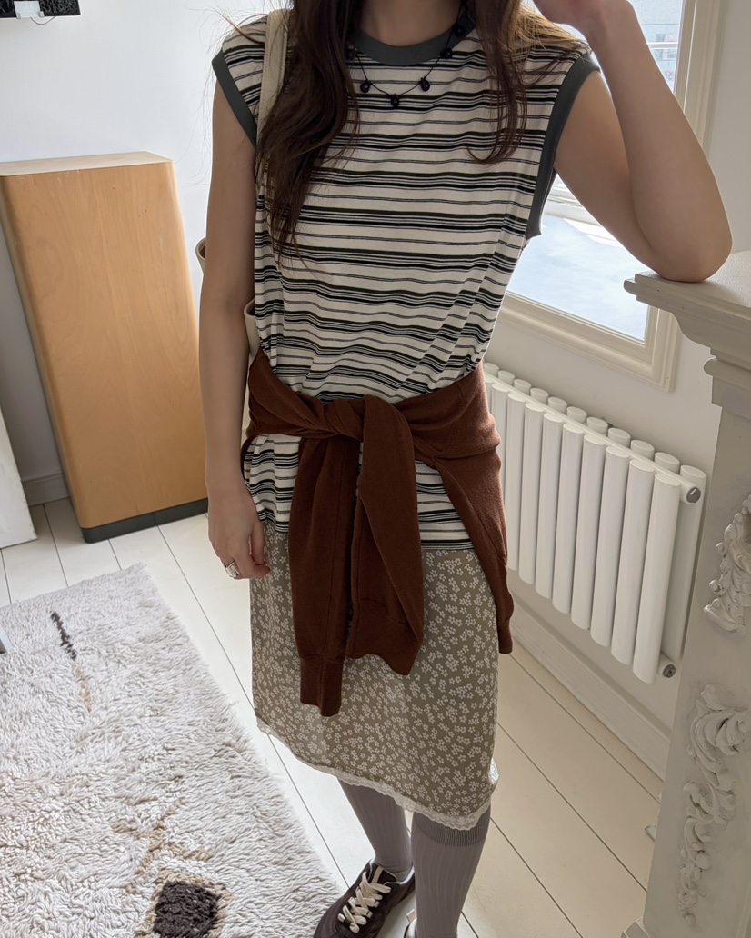 PEBBLE韓國直郵女裝新品休閑人氣推薦時尚職業吊帶背心條紋PEBBLE吊帶/背心