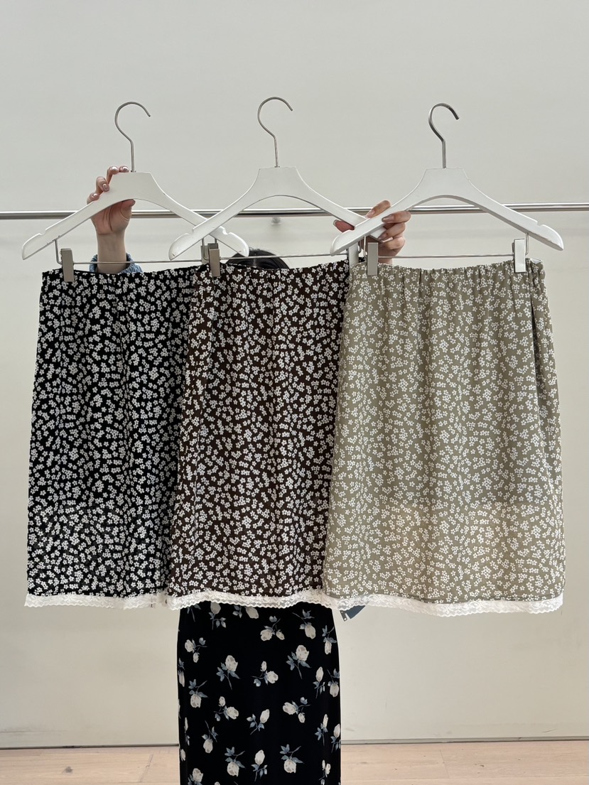 PEBBLE韓國直郵女裝新款職業人氣時尚推薦熱賣半身裙中短裙PEBBLE半身裙/中短裙