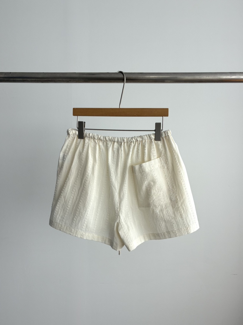 ROMANTICIZE韓國東大門直郵女士新品人氣26春夏時尚短褲鏤空ROMANTICIZE短褲