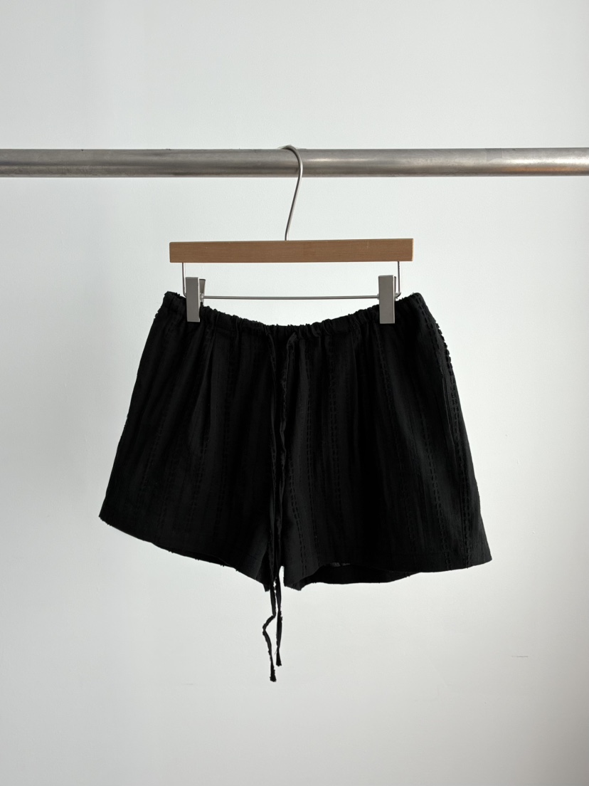 ROMANTICIZE韓國東大門直郵女士新品人氣26春夏時尚短褲鏤空ROMANTICIZE短褲圖色2