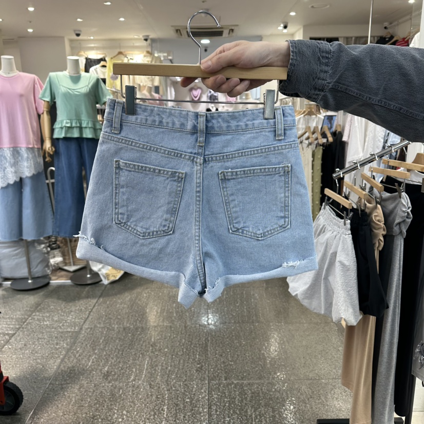 CELINA韓國東大門直郵女裝新款人氣職業熱賣推薦短褲鏤空CELI_NA短褲