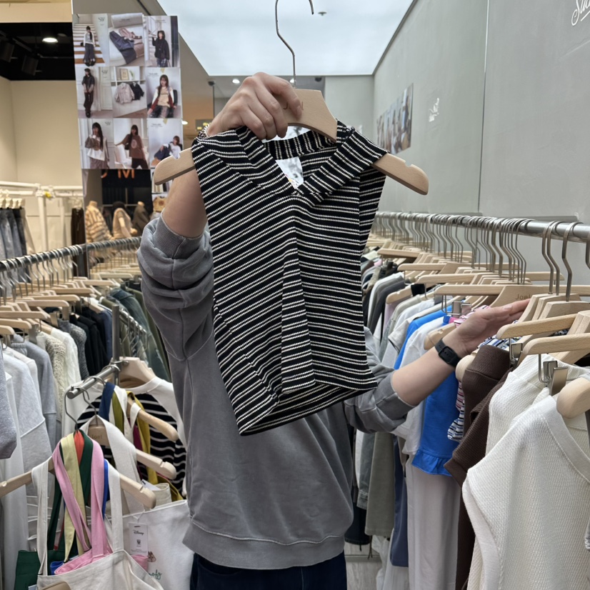 STICK WITH韓國代購女裝新款人氣休閑時尚熱賣吊帶背心連帽STICK WITH吊帶/背心圖色2