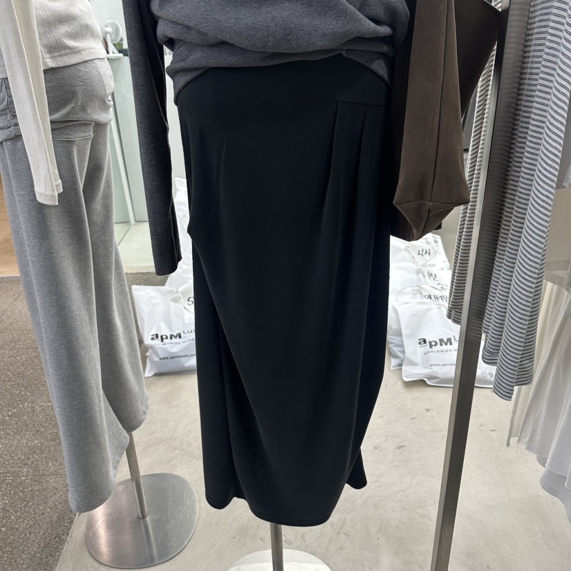 NEUTER韓國代購女士新款熱賣休閑人氣職業時尚長裙莫代爾NEUTER長裙圖色2墨色