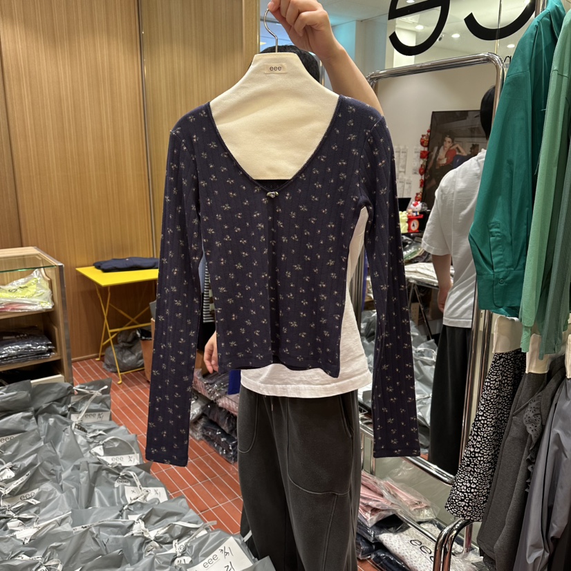 EEE韓國直郵女裝新款職業休閑時尚26春夏熱賣推薦長袖T恤EEE長袖T恤圖色2