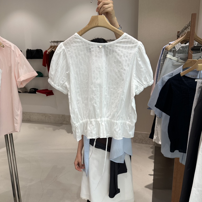 ANDMORE BUTTON韓國代購女裝新款職業26春夏熱賣襯衫蕾絲衫ANDMORE BUTTON襯衫/蕾絲衫