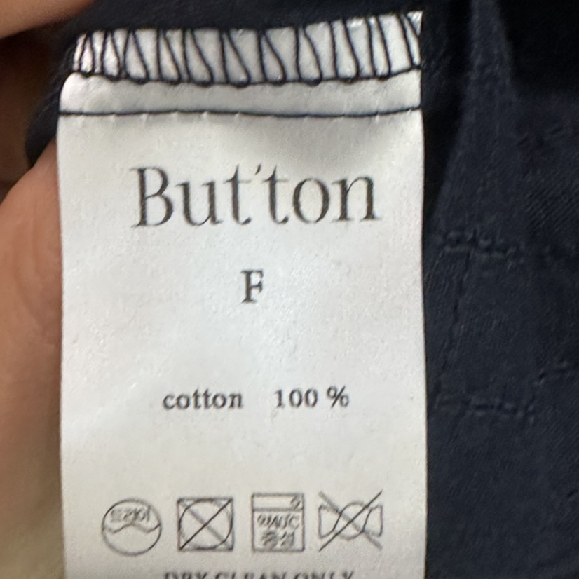 ANDMORE BUTTON韓國代購女裝新款職業26春夏熱賣襯衫蕾絲衫ANDMORE BUTTON襯衫/蕾絲衫