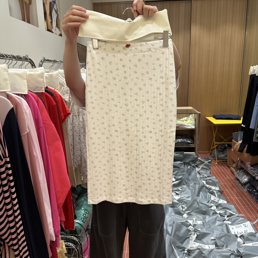 EEE韓國直郵女裝新款時尚休閑職業推薦人氣熱賣26春夏長裙EEE長裙圖色2