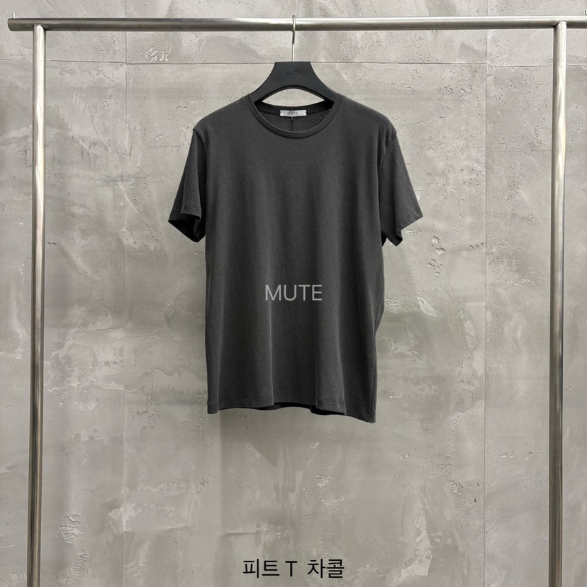 MUTE-P韓國東大門代購女士新款人氣熱賣時尚推薦26春夏T恤MUTET恤圖色4墨色