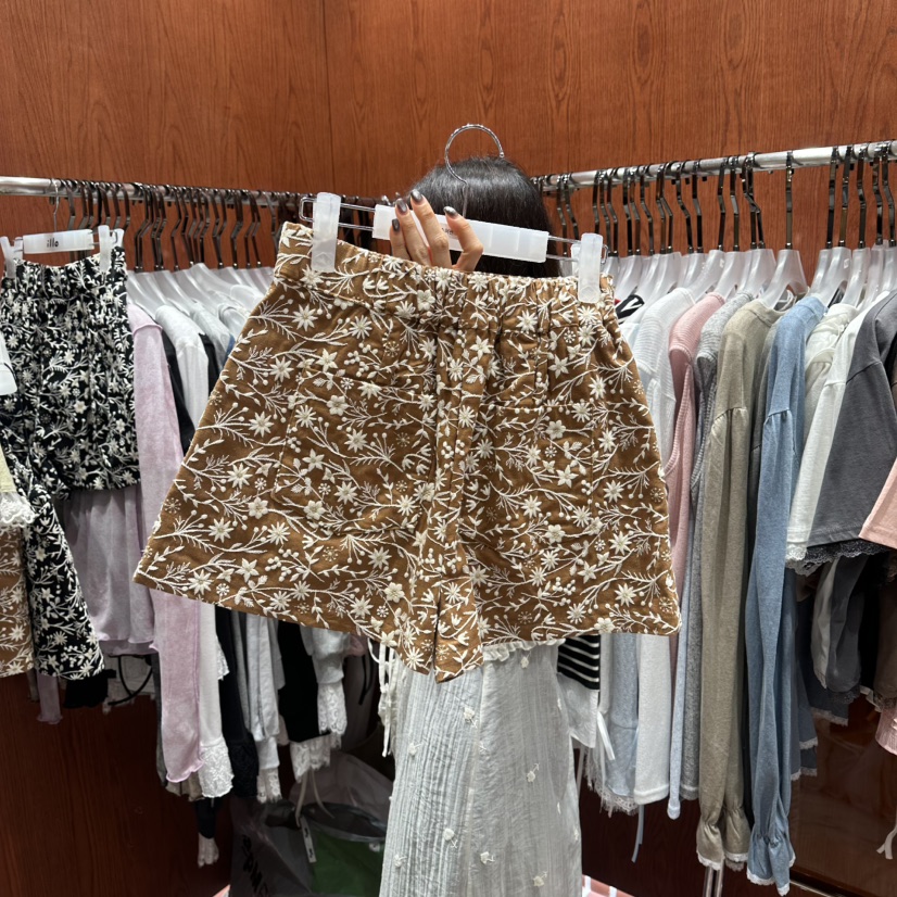 ILLO/MOCI韓國直郵實拍女裝新款人氣休閑職業熱賣推薦短褲ILLO/MOCI短褲