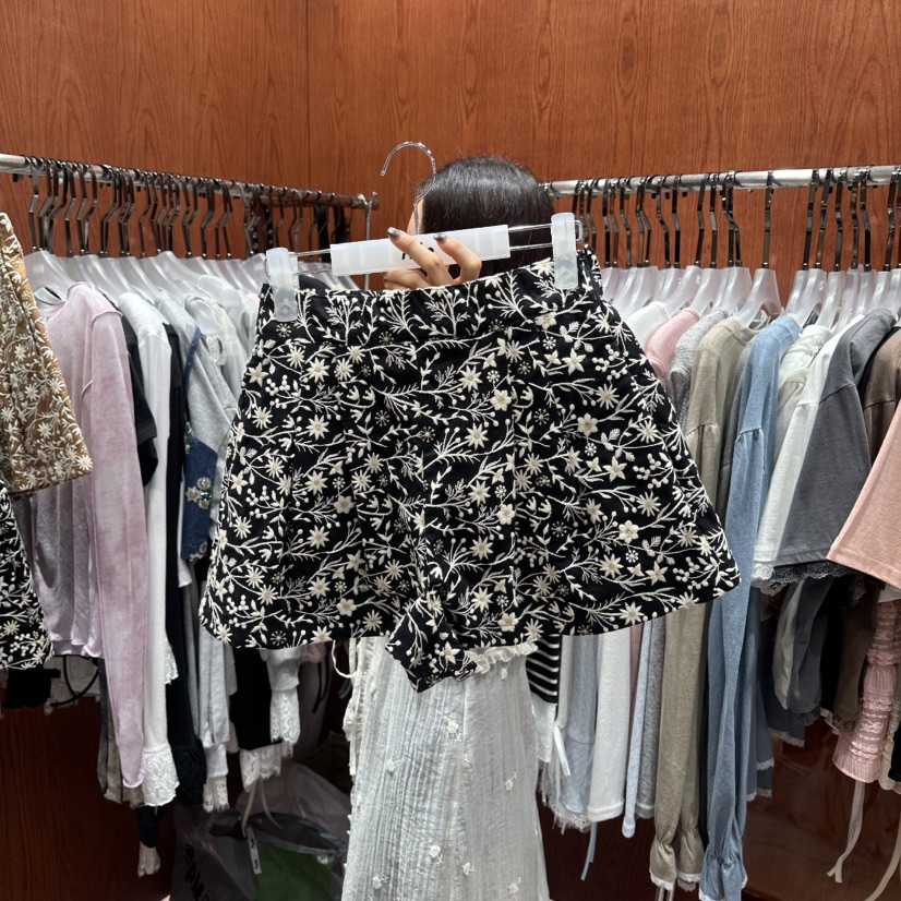 ILLO/MOCI韓國直郵實拍女裝新款人氣休閑職業熱賣推薦短褲ILLO/MOCI短褲圖色3