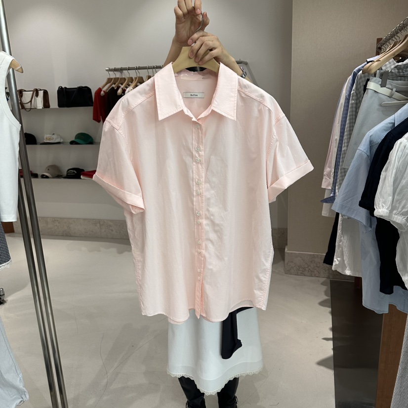 ANDMORE BUTTON韓國東大門代購女裝新品熱賣襯衫蕾絲衫天絲ANDMORE BUTTON襯衫/蕾絲衫圖色2