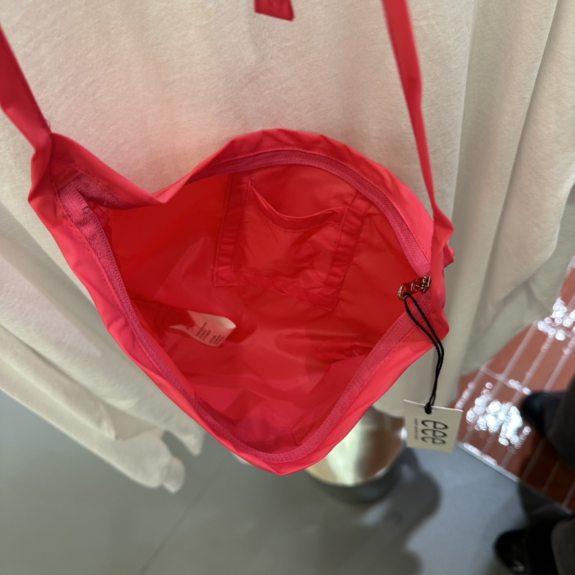 EEE韓國東大門直郵女裝新品職業熱賣時尚推薦人氣單肩斜跨包EEE單肩/斜跨包