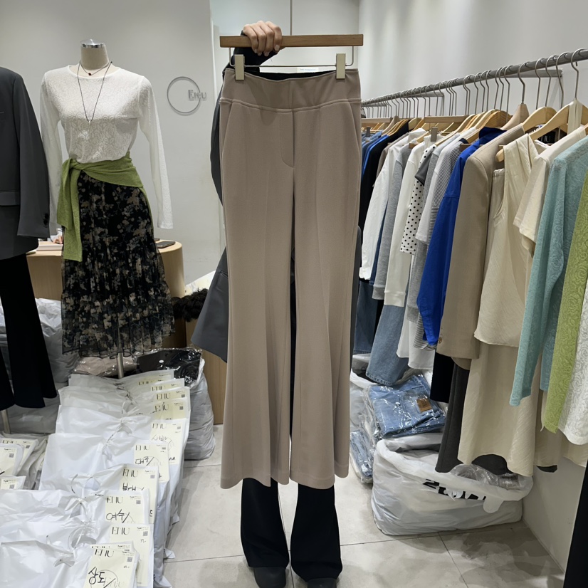 EN.U韓國東大門直郵女士新款休閑人氣26春夏休閑褲修身喇叭EN.U休閑褲圖色1