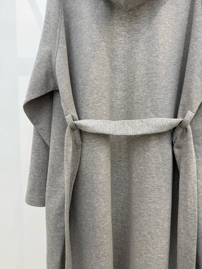 EDIT韓國東大門直郵女裝新品推薦時尚職業長款風衣含腰帶EDIT長款風衣