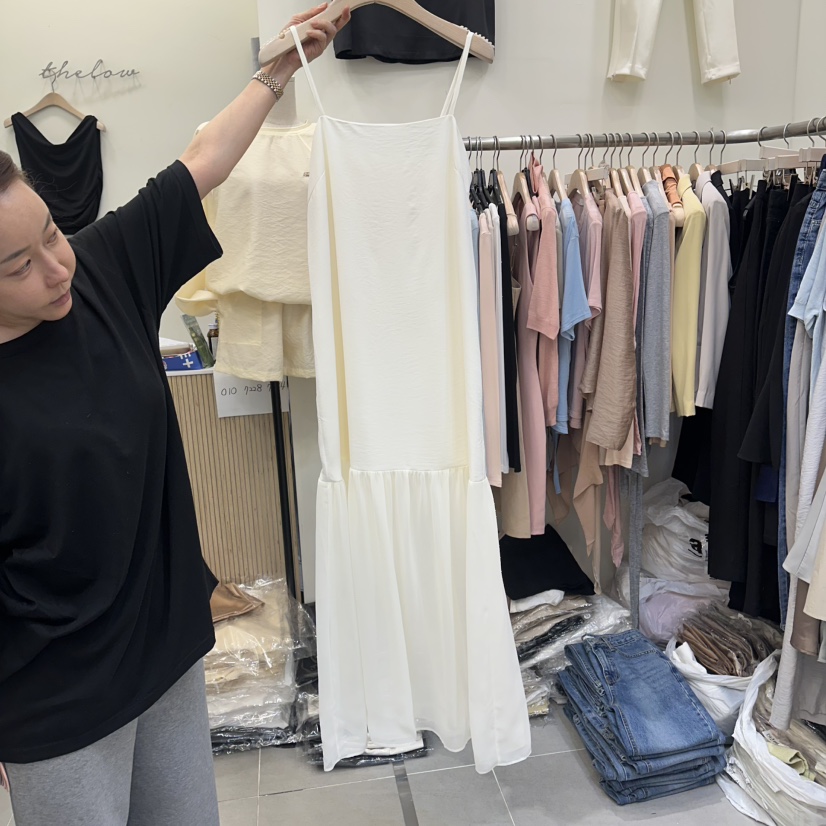 THE LOW韓國直郵女士新款推薦時尚人氣26春夏休閑連衣裙THE LOW連衣裙圖色1