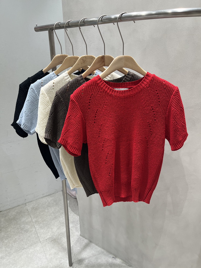 EVERCOMMERCE METICULOUSLY DESIGNED韓國代購女士新品時尚針織衫EVERCOMMERCE METICULOUSLY DESIGNED針織衫