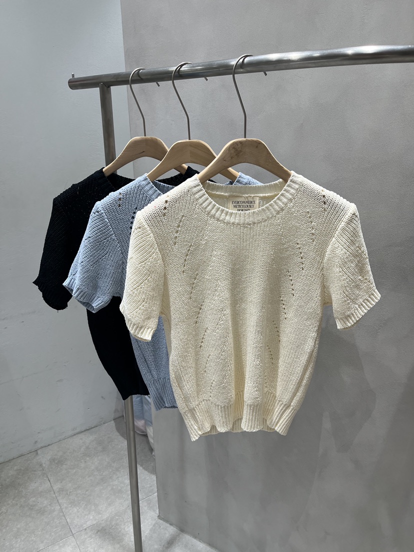 EVERCOMMERCE METICULOUSLY DESIGNED韓國代購女士新品時尚針織衫EVERCOMMERCE METICULOUSLY DESIGNED針織衫
