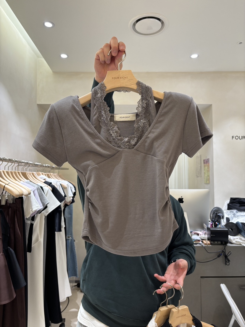 FOUREIGHT韓國代購女裝新款推薦休閑熱賣職業時尚T恤假兩件FOUR EIGHTT恤圖色2