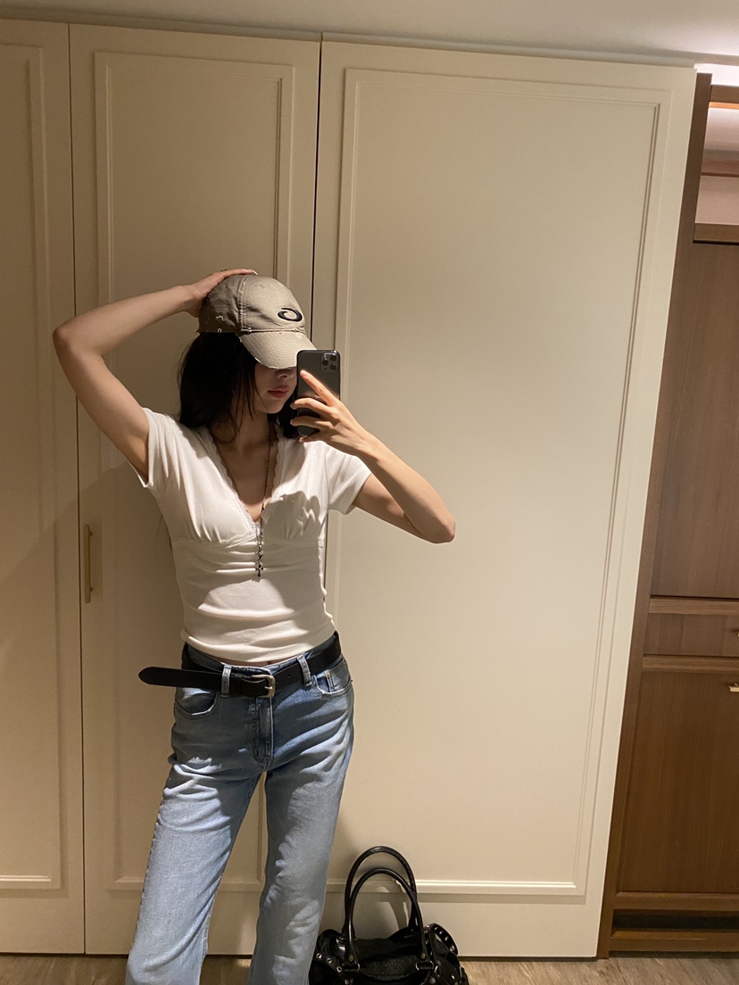 FOUREIGHT韓國東大門直郵女裝新款推薦時尚休閑人氣26春夏T恤FOUR EIGHTT恤