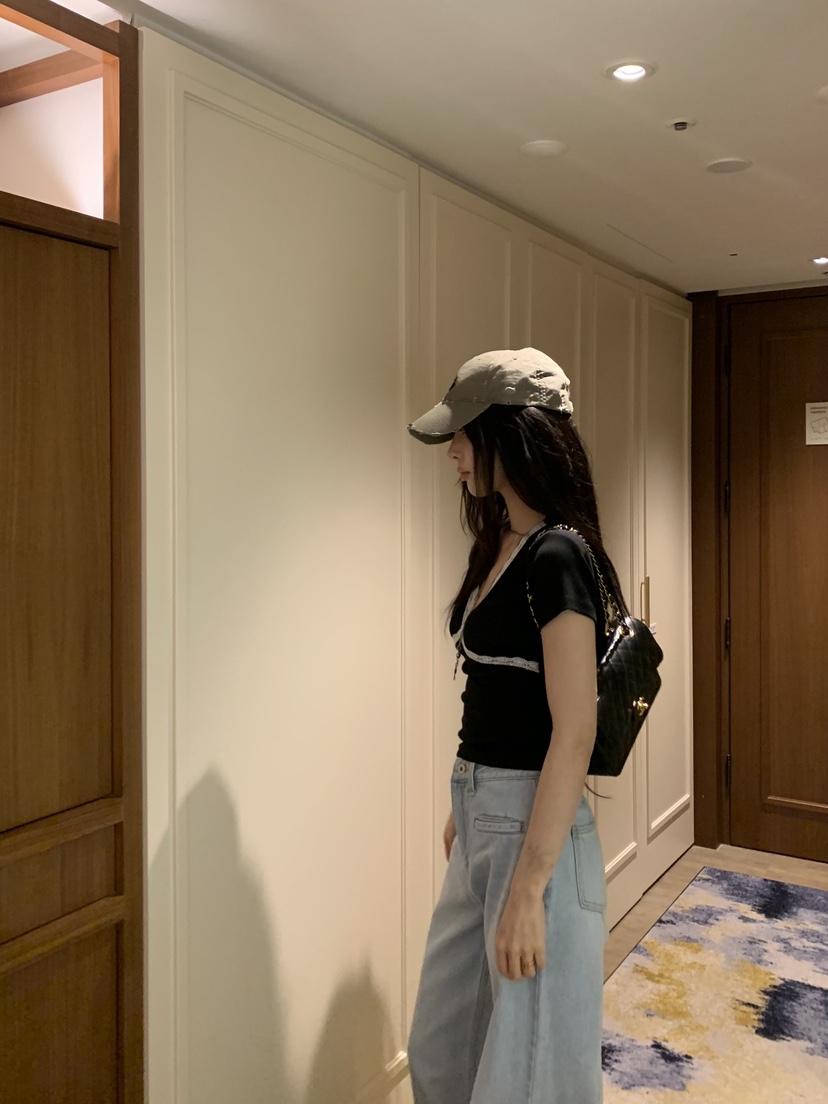 FOUREIGHT韓國東大門直郵女裝新款推薦時尚休閑人氣26春夏T恤FOUR EIGHTT恤