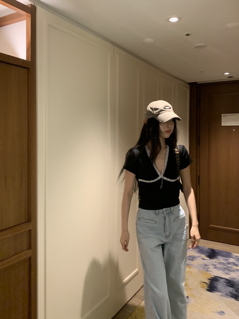 FOUREIGHT韓國東大門直郵女裝新款推薦時尚休閑人氣26春夏T恤FOUR EIGHTT恤