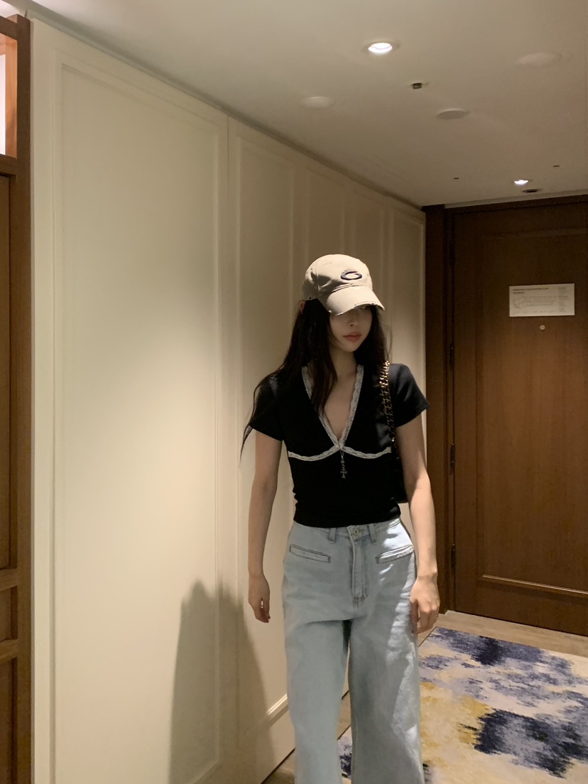 FOUREIGHT韓國東大門直郵女裝新款推薦時尚休閑人氣26春夏T恤FOUR EIGHTT恤