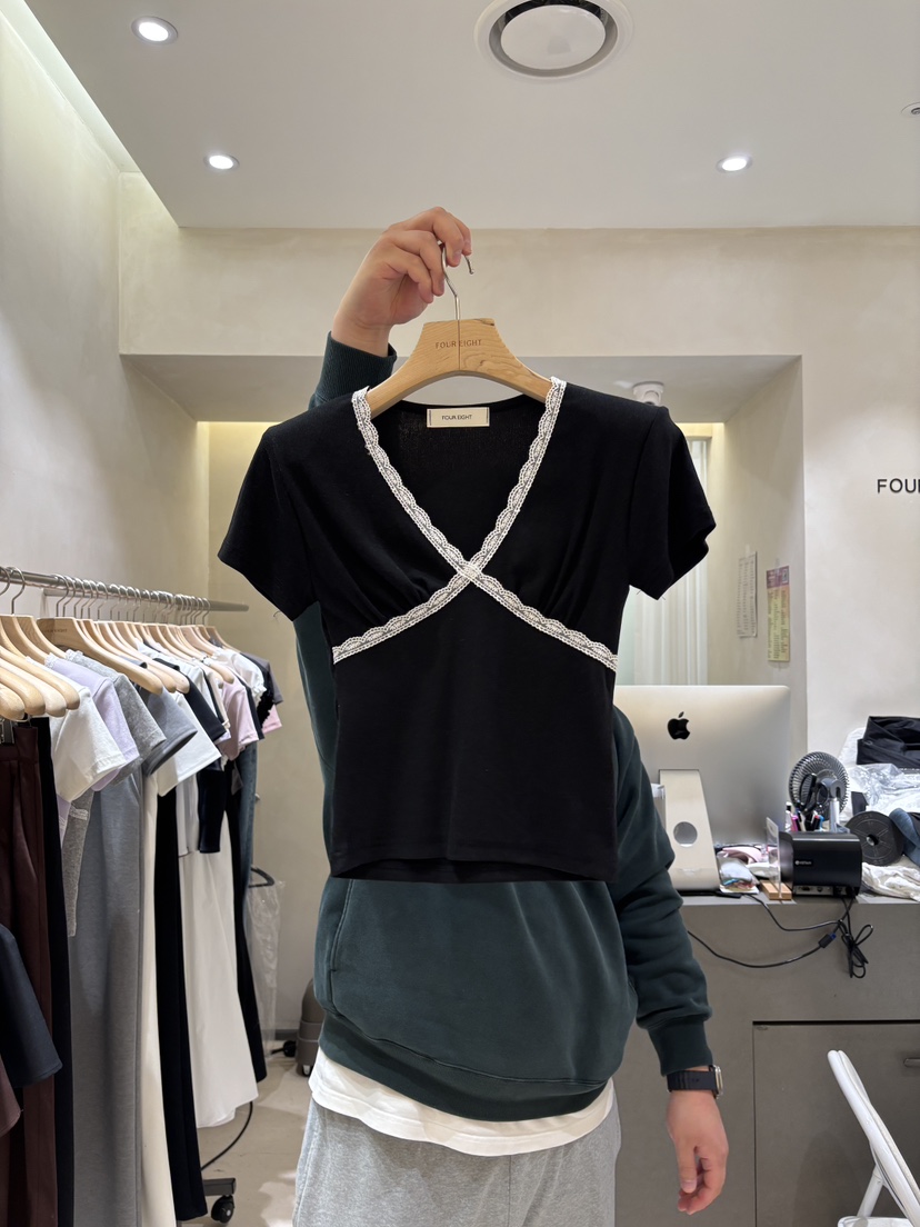 FOUREIGHT韓國東大門直郵女裝新款推薦時尚休閑人氣26春夏T恤FOUR EIGHTT恤圖色4