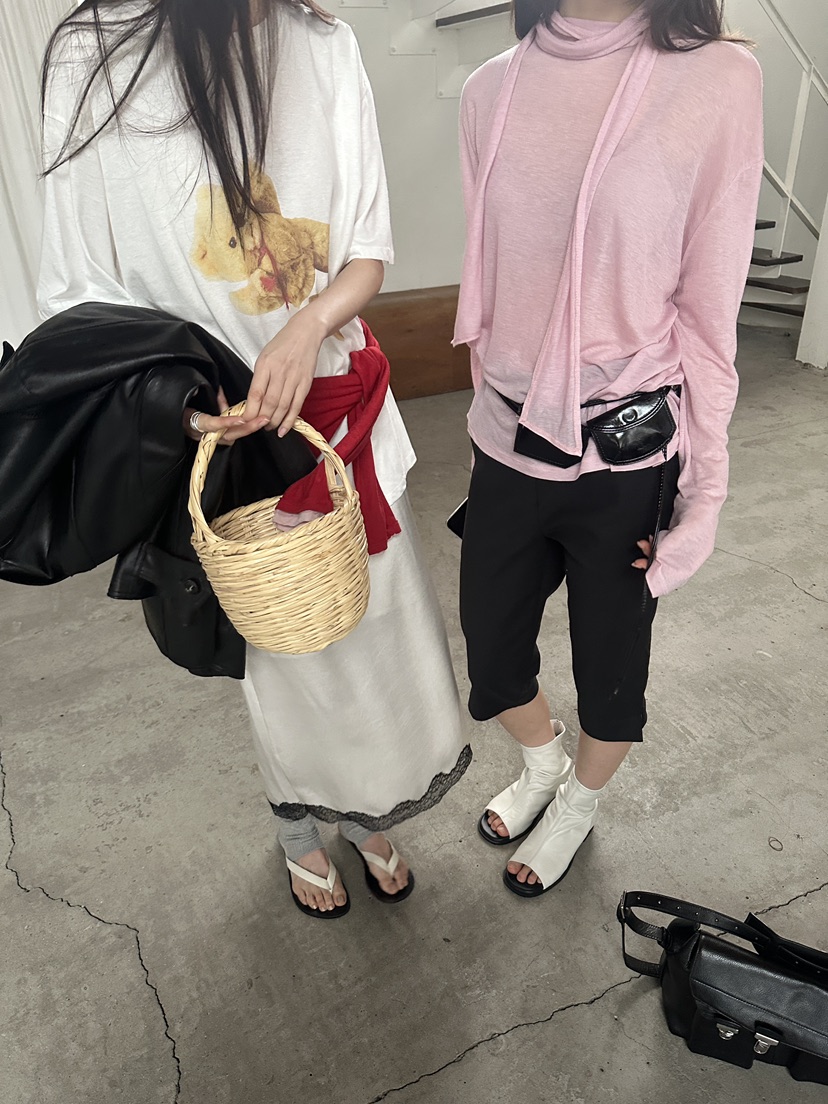 BOWIE韓國直郵實拍女士新款時尚推薦職業長袖T恤圍巾寬松BOWIE長袖T恤