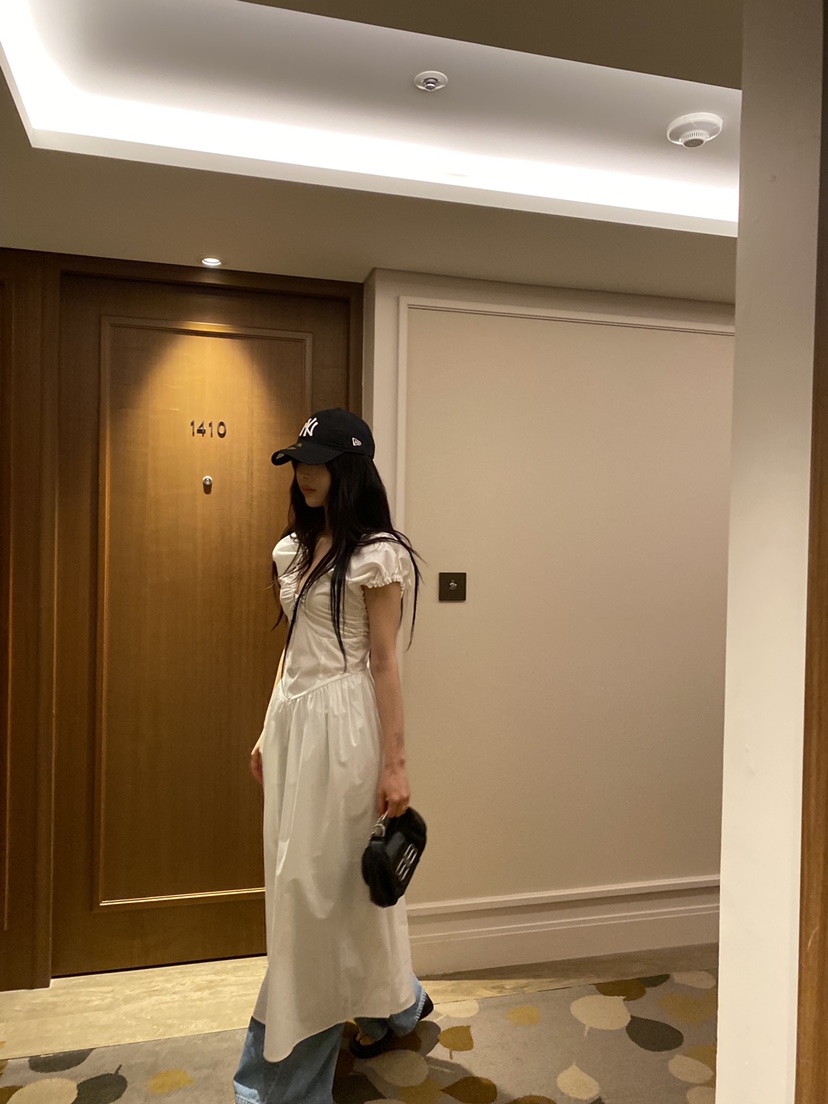 FOUREIGHT韓國東大門代購女裝新款26春夏推薦人氣時尚連衣裙FOUR EIGHT連衣裙