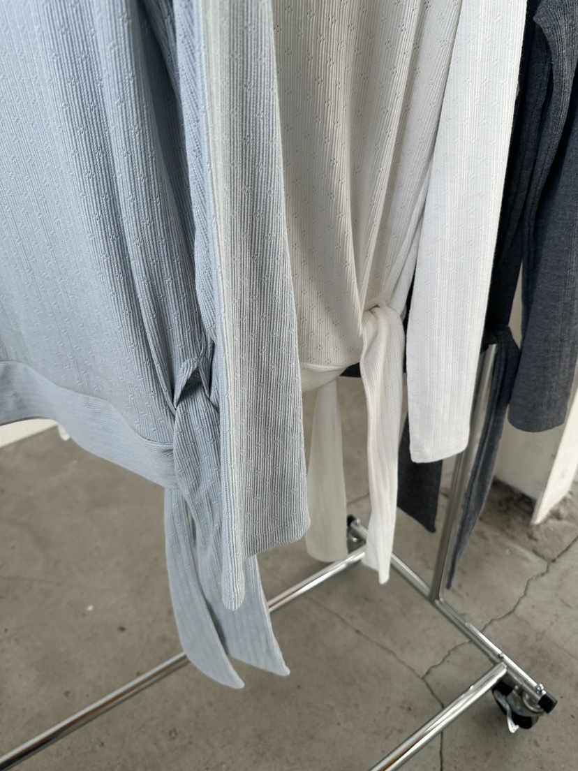 BOWIE韓國東大門直郵女士新品推薦熱賣時尚休閑職業長袖T恤BOWIE長袖T恤