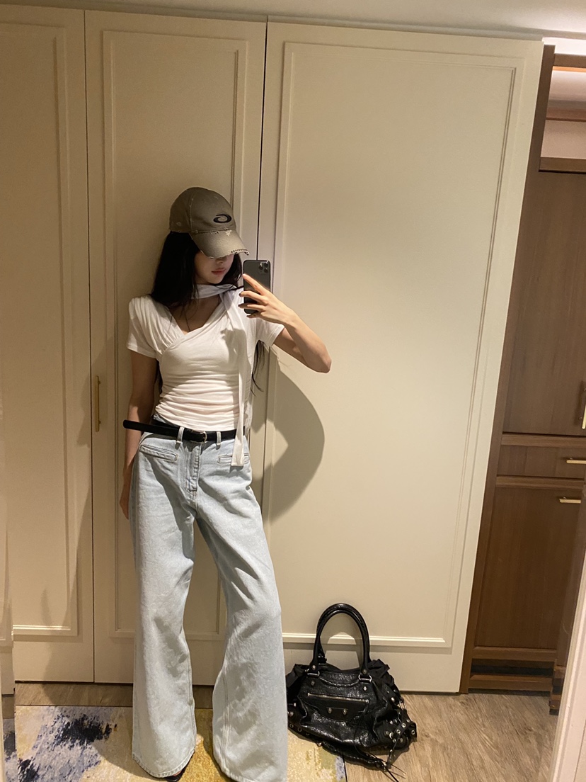 FOUREIGHT韓國東大門直郵女士新品時尚職業休閑人氣T恤圍巾FOUR EIGHTT恤