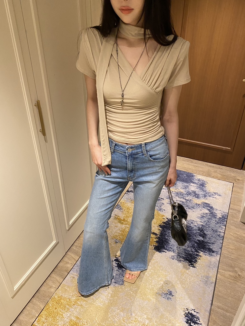 FOUREIGHT韓國東大門直郵女士新品時尚職業休閑人氣T恤圍巾FOUR EIGHTT恤