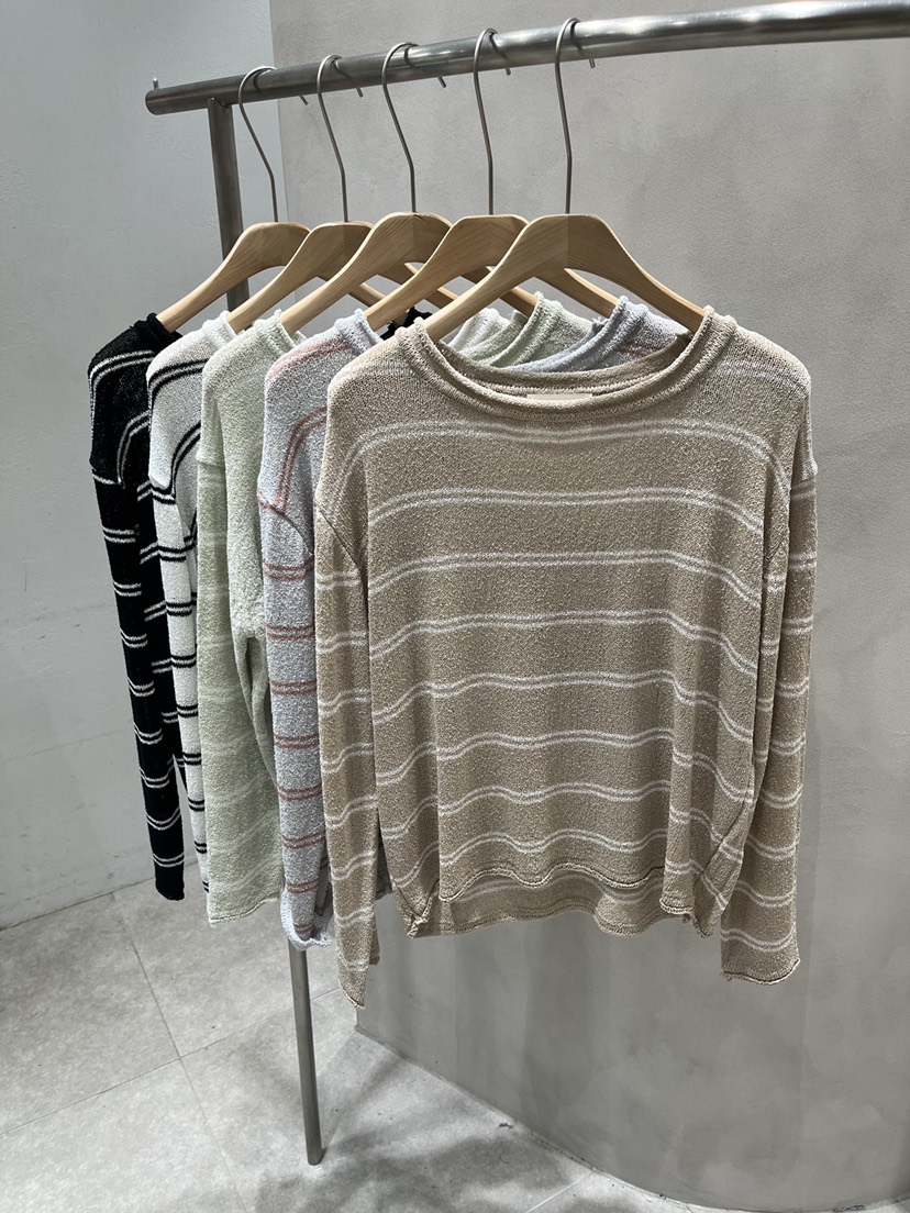 EVERCOMMERCE METICULOUSLY DESIGNED韓國東大門代購女士新款熱賣針織衫EVERCOMMERCE METICULOUSLY DESIGNED針織衫