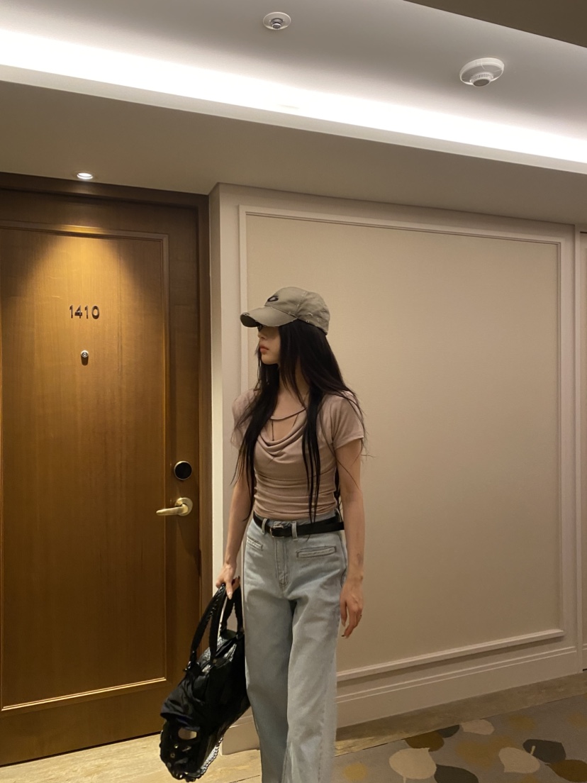 FOUREIGHT韓國直郵實拍女裝新款推薦26春夏職業熱賣人氣T恤FOUR EIGHTT恤