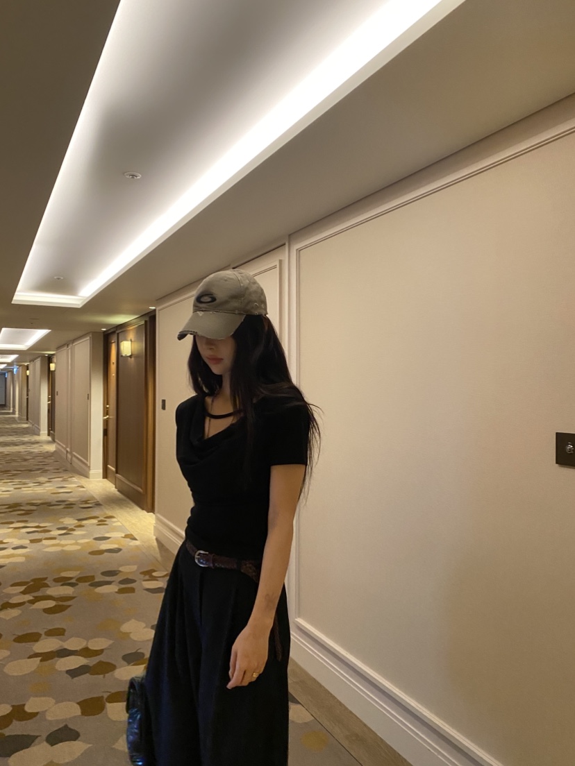 FOUREIGHT韓國直郵實拍女裝新款推薦26春夏職業熱賣人氣T恤FOUR EIGHTT恤