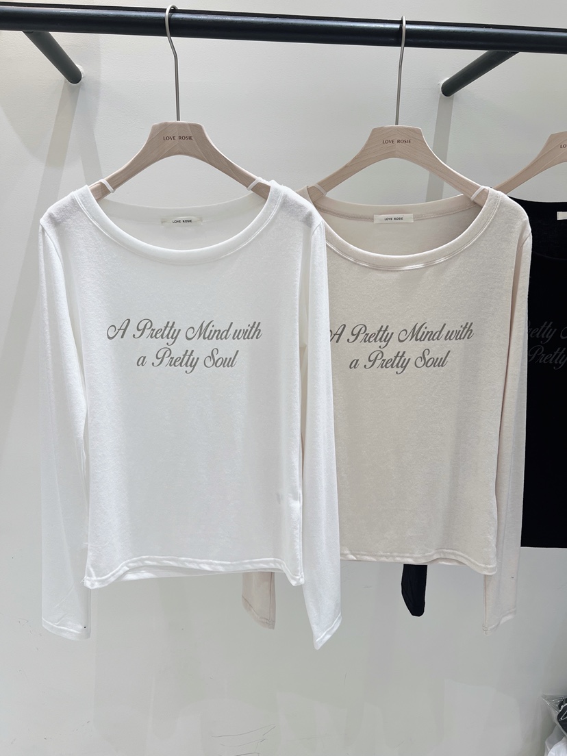 LOVE ROSIE韓國直郵女裝新品人氣時尚熱賣休閑長袖T恤露肩LOVE ROSIE長袖T恤